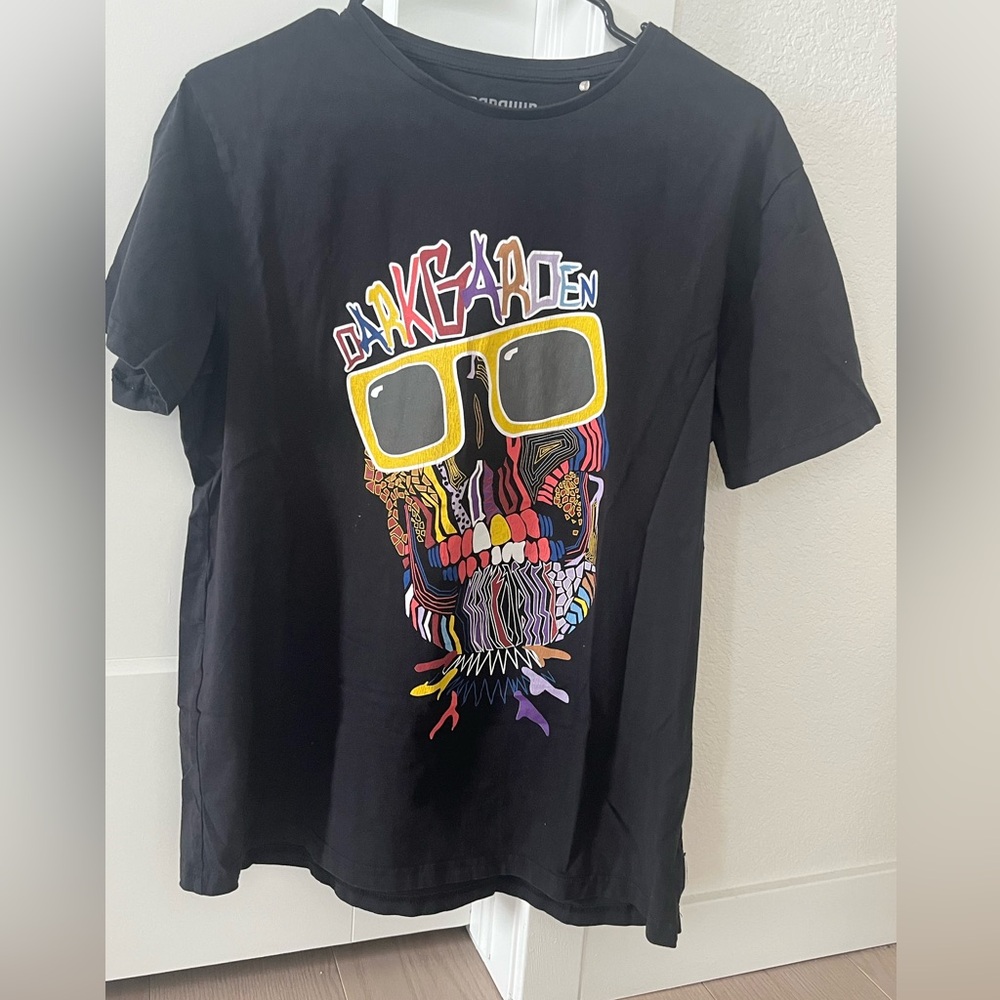 Black Graphic Skull Tee with Yellow Sunglasses